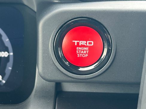 New 2025 Toyota Tacoma TRD Off-Road image 18