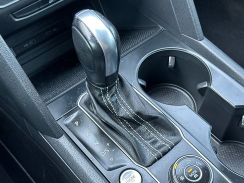 Used 2021 Volkswagen Atlas SE image 22