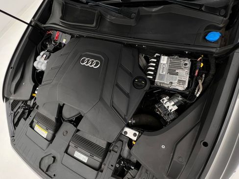 Used 2019 Audi Q8 Premium w/ Convenience Package image 30