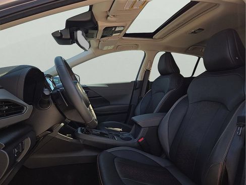 Certified 2025 Subaru Crosstrek 2.5i Limited w/ Crosstrek Mirror Package AWD/4WD image 14