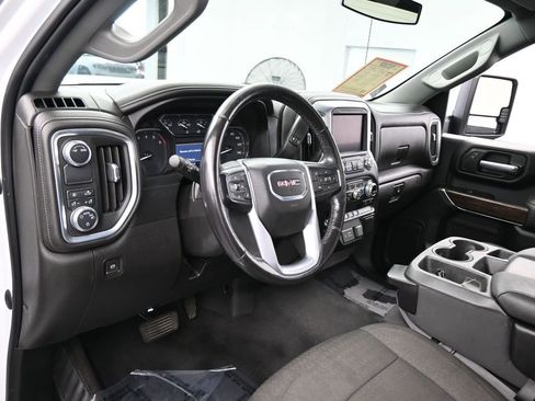 Used 2022 GMC Sierra 2500 SLE w/ SLE Convenience Package image 10