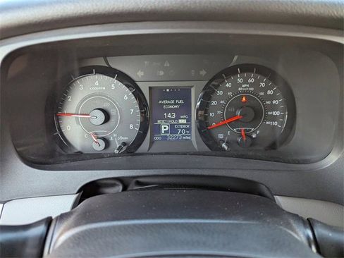 Used 2016 Toyota Sienna L image 32