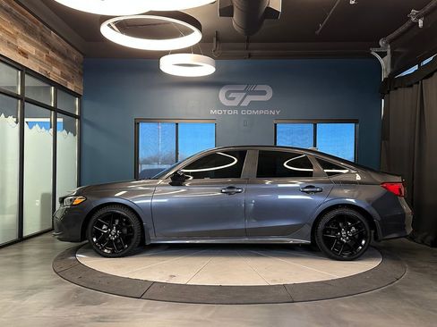 Used 2022 Honda Civic Sport image 6