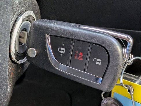 Used 2021 Toyota C-HR LE image 32