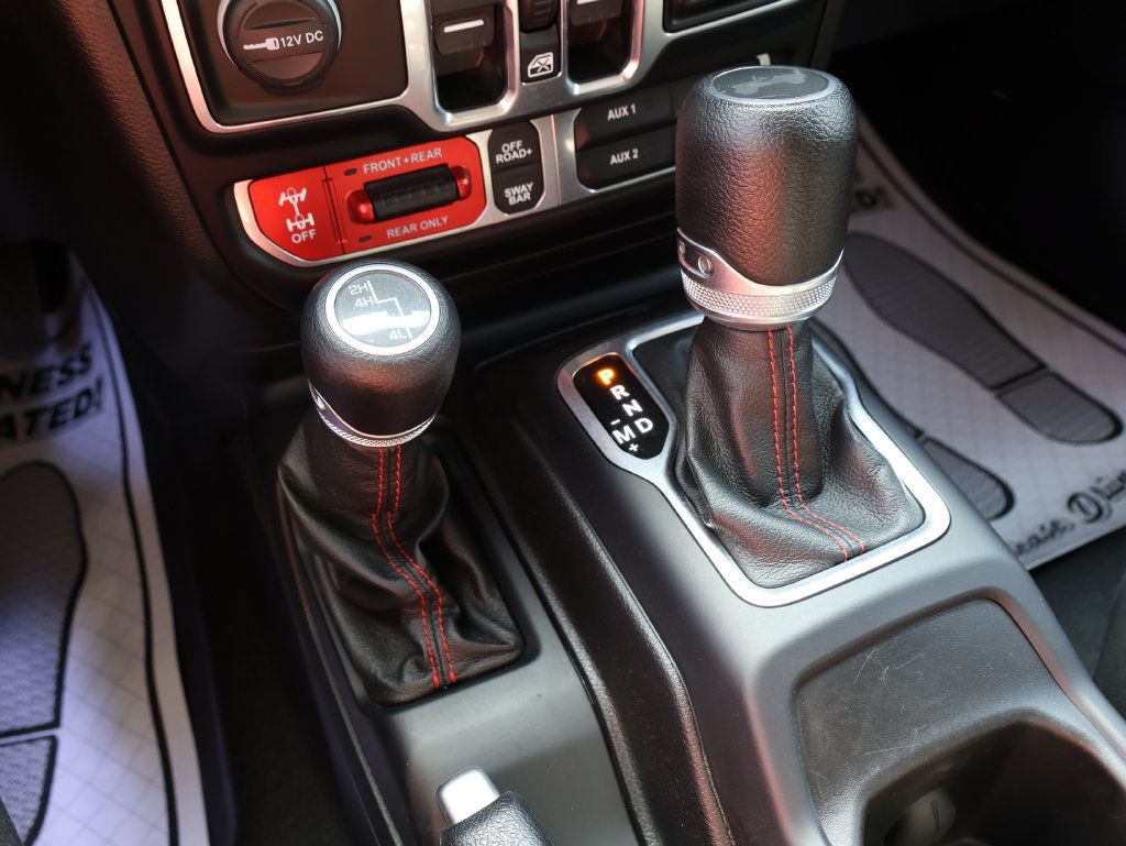Used 2021 Jeep Wrangler Unlimited Rubicon AWD/4WD image 37