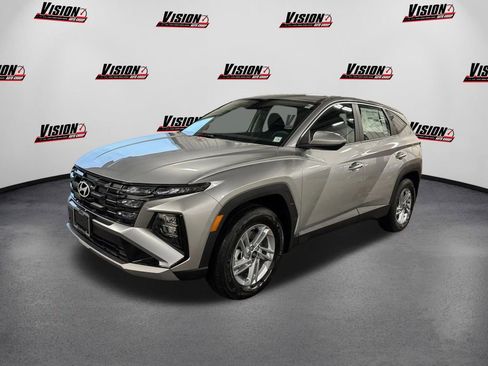 New 2026 Hyundai Tucson SE image 1