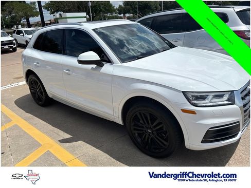 Used 2018 Audi Q5 2.0T Premium Plus w/ Premium Plus Package AWD/4WD image 2