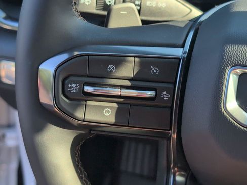 New 2026 GMC Terrain AT4 w/ Convenience Package III AWD/4WD image 32