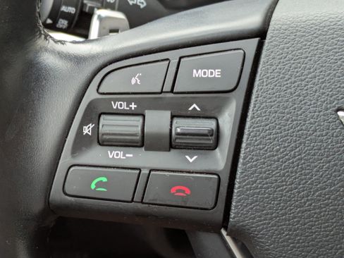 Used 2018 Genesis G80 3.8 w/ Option Group 02 image 25