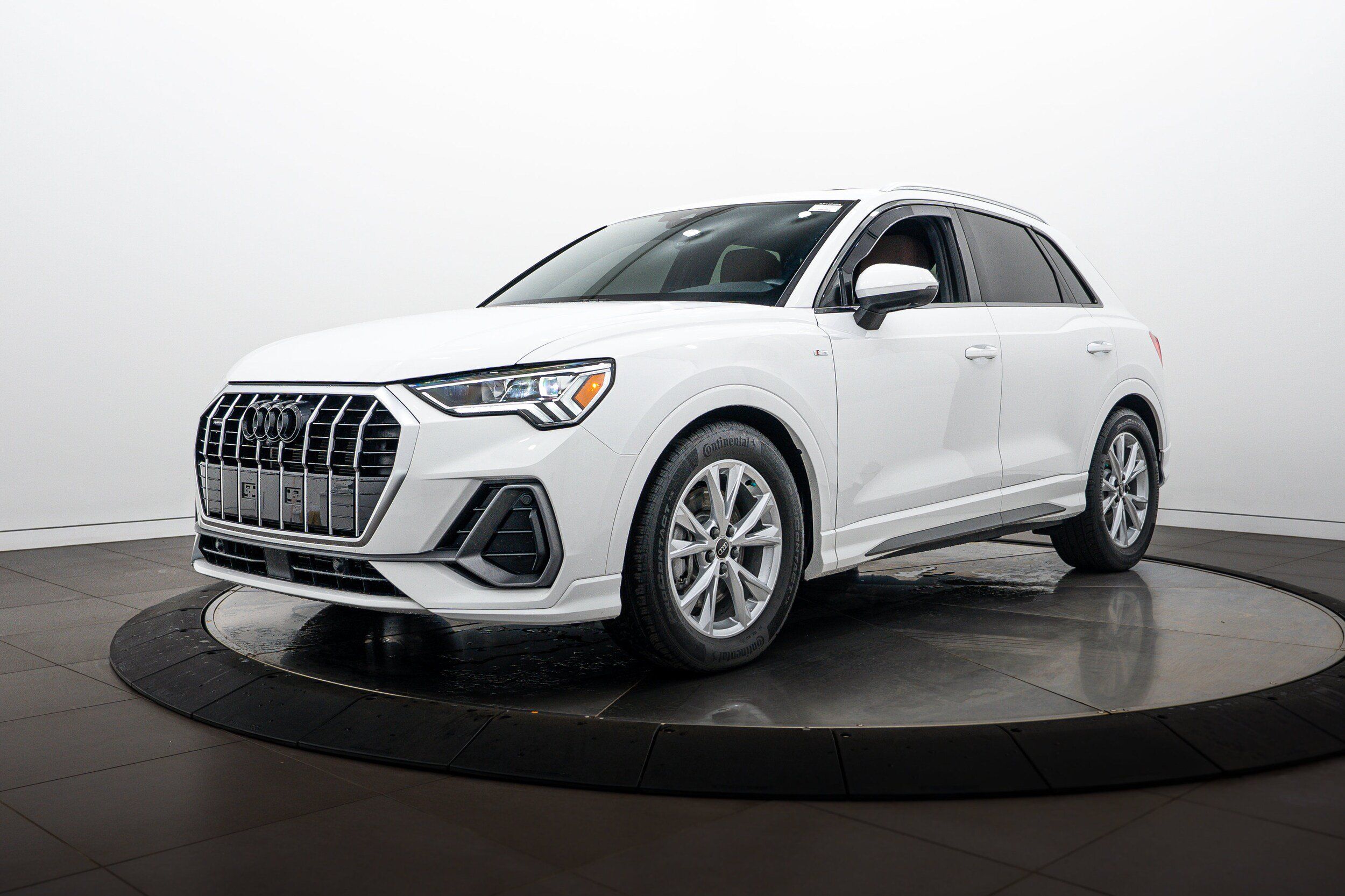 Used 2024 Audi Q3 2.0T Premium Plus AWD/4WD image 6