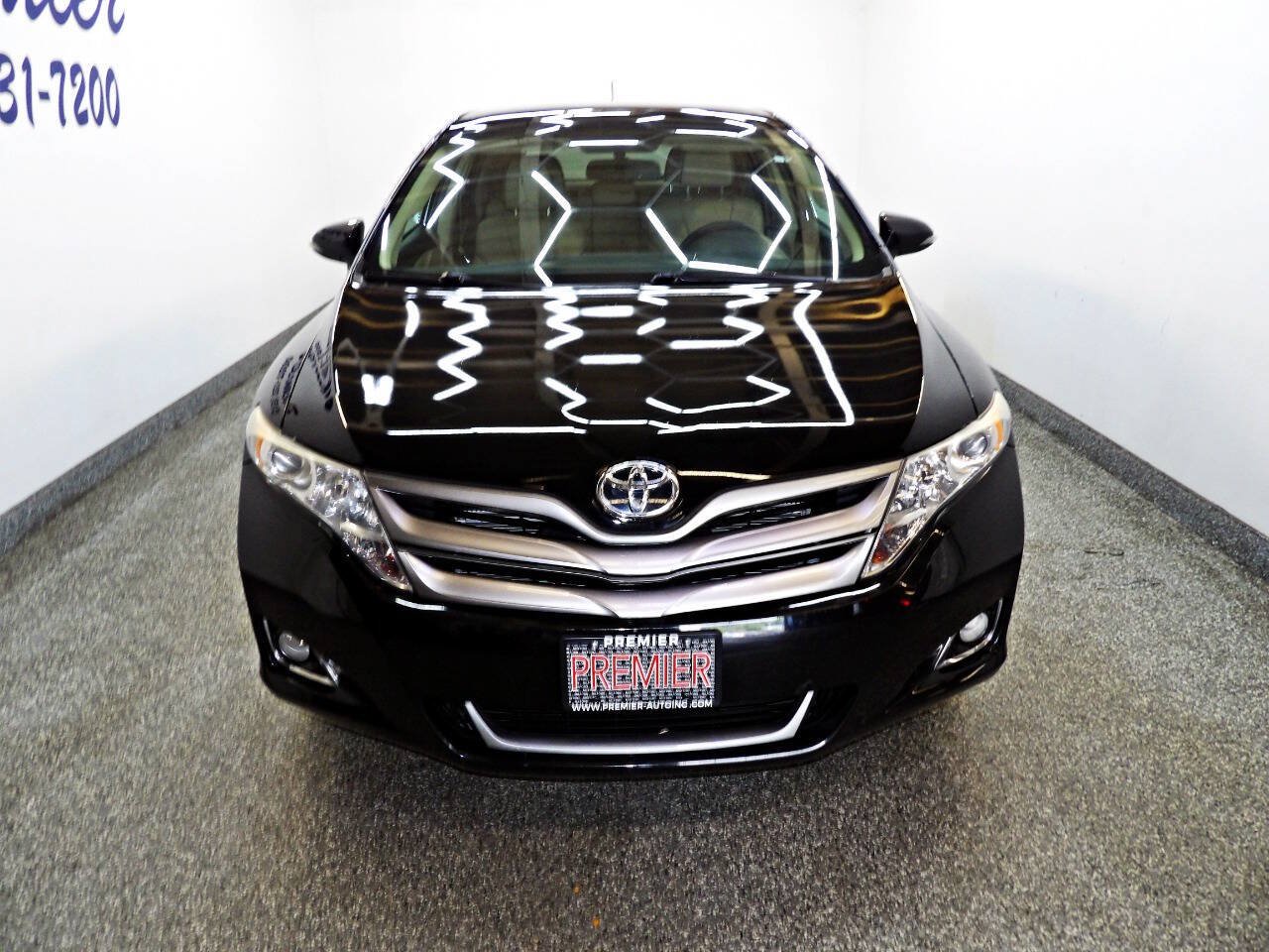Used 2014 Toyota Venza XLE w/ XLE Premium Package FWD image 2