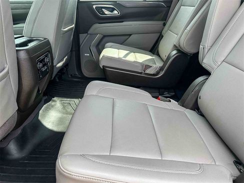 Used 2023 Chevrolet Tahoe Z71 w/ Luxury Package image 15