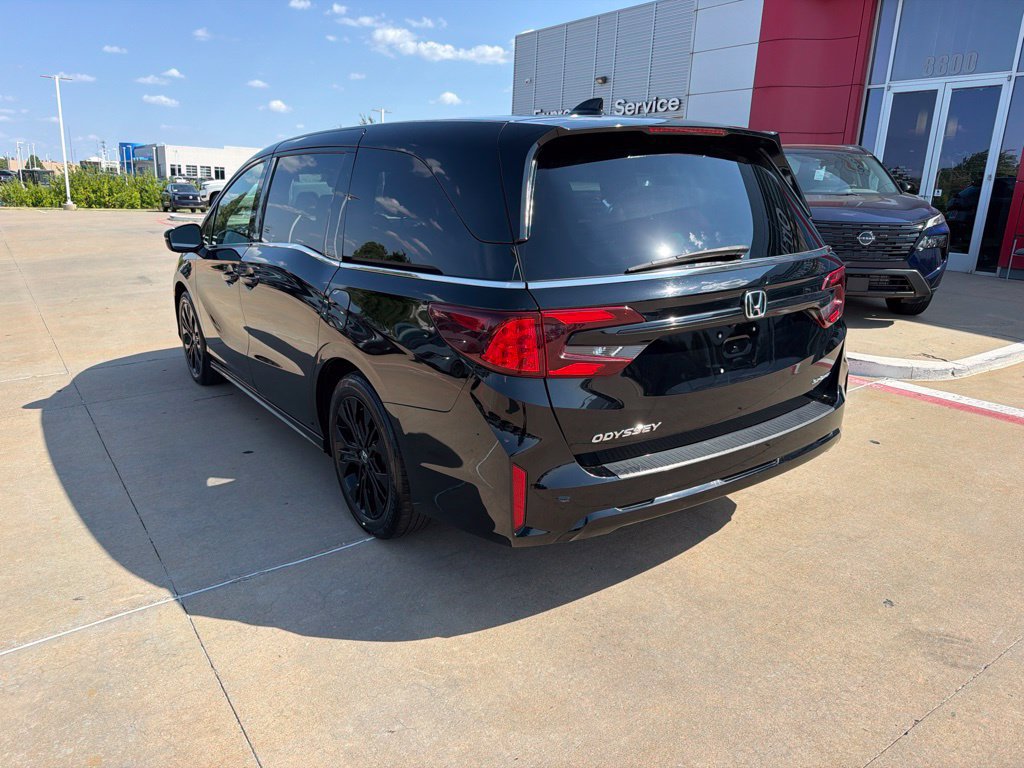 Used 2025 Honda Odyssey Sport-L image 3