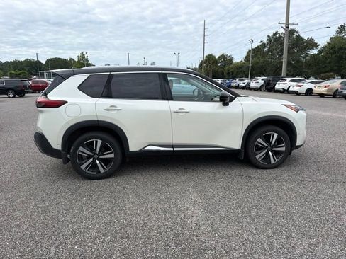 Used 2021 Nissan Rogue Platinum FWD image 4