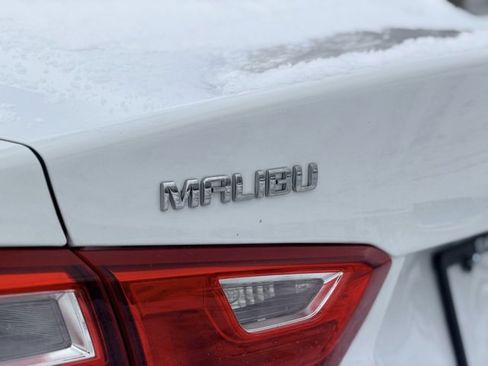 Used 2019 Chevrolet Malibu LS image 28