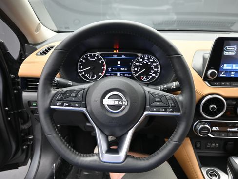 Certified 2024 Nissan Sentra SV w/ SV Premium Package FWD image 17