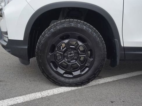 Used 2025 Honda Ridgeline Sport+ image 10