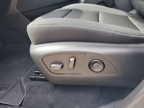 New 2026 Chevrolet Traverse LT w/ LPO, Floor Liner Package FWD image 16