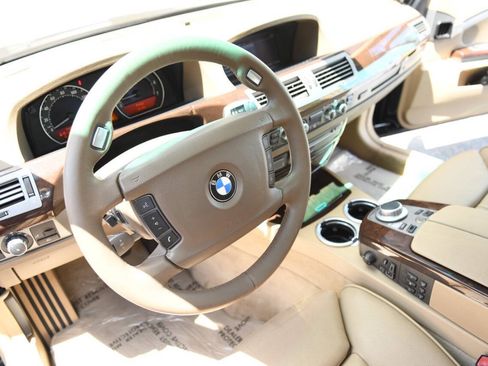 Used 2006 BMW 750Li RWD image 23