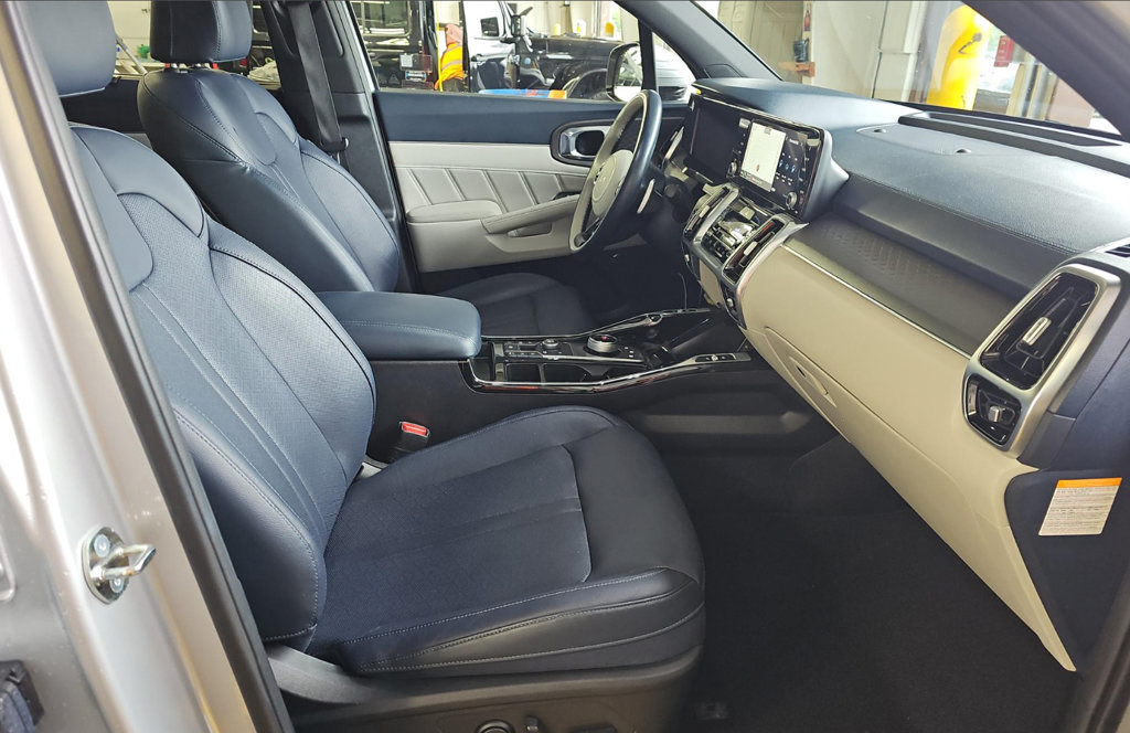 Used 2023 Kia Sorento SX Prestige AWD/4WD image 8