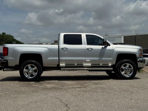 Used 2016 Chevrolet Silverado 2500 LTZ w/ Duramax Plus Package AWD/4WD image 8
