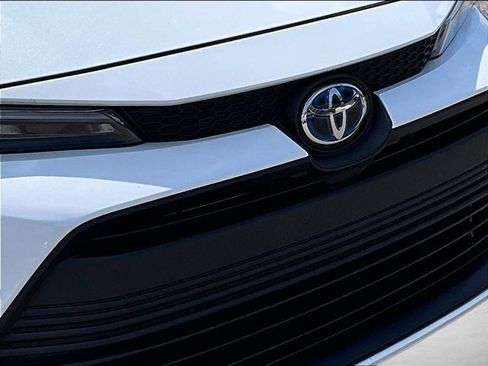 Used 2023 Toyota Corolla LE FWD image 27