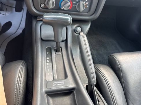 Used 1993 Pontiac Firebird Formula RWD image 14
