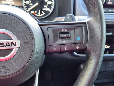 Used 2021 Nissan Rogue SV image 17