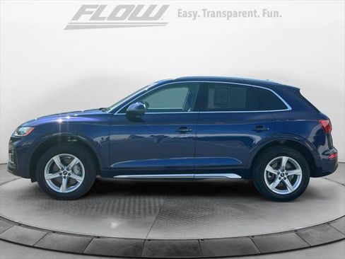 Used 2023 Audi Q5 2.0T Premium w/ Convenience Package AWD/4WD image 5