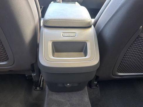 Certified 2025 Volvo XC60 B5 Plus image 17
