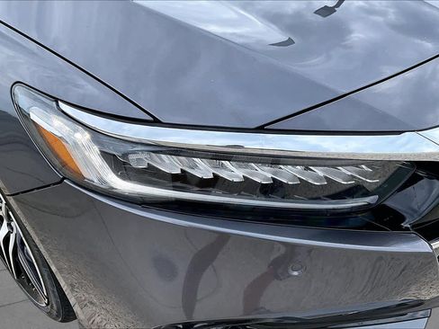 Used 2022 Honda Accord Touring image 28