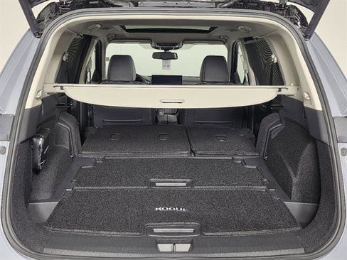 New 2026 Nissan Rogue Platinum image 21