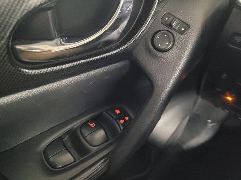 Used 2015 Nissan Rogue SL w/ SL Premium Package image 27