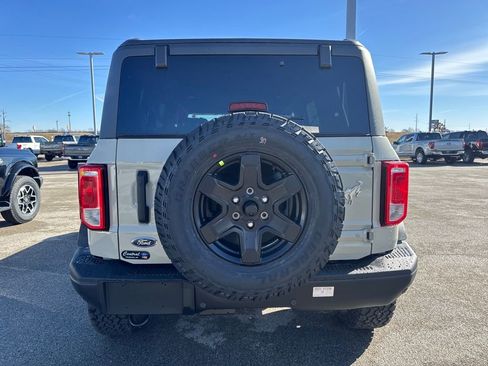 New 2025 Ford Bronco Big Bend w/ Black Diamond Package image 6