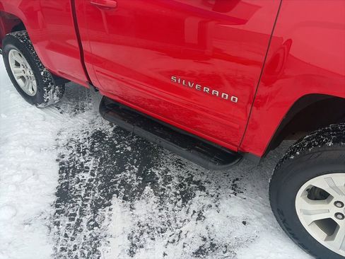 Used 2018 Chevrolet Silverado 1500 LT w/ LT Convenience Package image 7