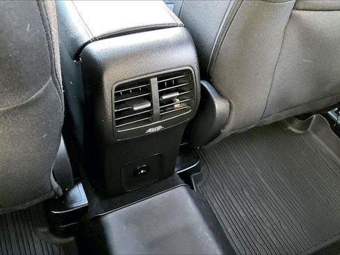 Used 2024 Ford Escape Active image 12