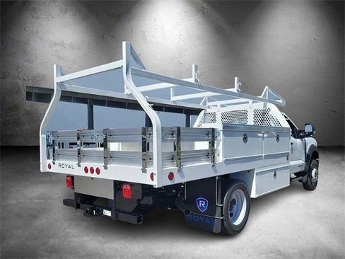 New 2025 Ford F550 2WD Regular Cab Super Duty image 4