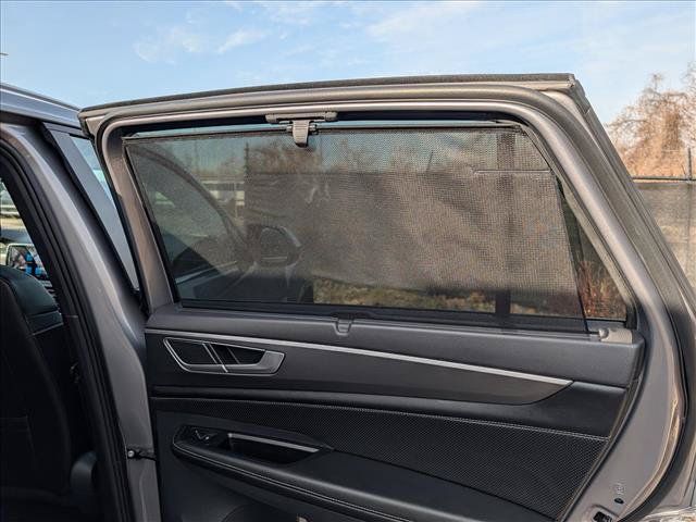 Certified 2024 Volkswagen Atlas Cross Sport SE AWD/4WD image 16