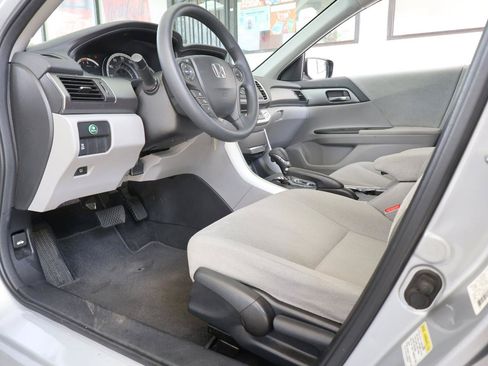 Used 2013 Honda Accord LX image 35