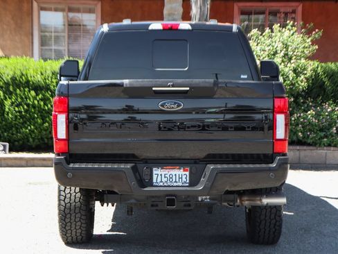 Used 2022 Ford F250 Lariat w/ Black Appearance Package AWD/4WD image 8