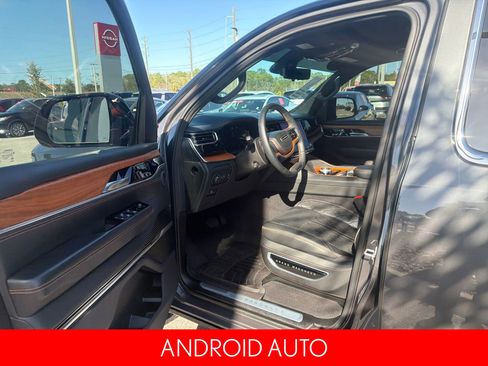 Used 2024 Jeep Grand Wagoneer Series III AWD/4WD image 17