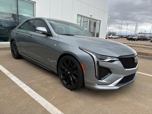 Used 2024 Cadillac CT4 Sport image 2