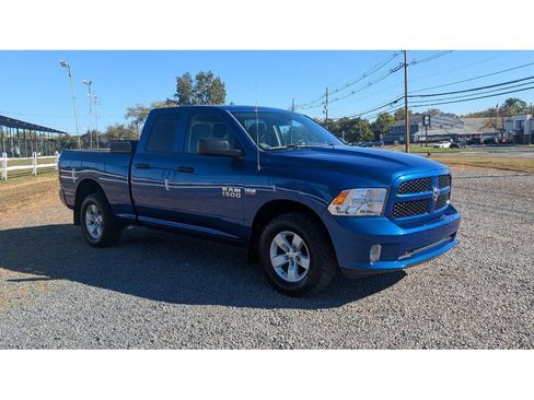 Used 2016 RAM 1500 Express AWD/4WD image 3
