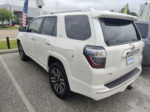 Used 2014 Toyota 4Runner Limited AWD/4WD image 7