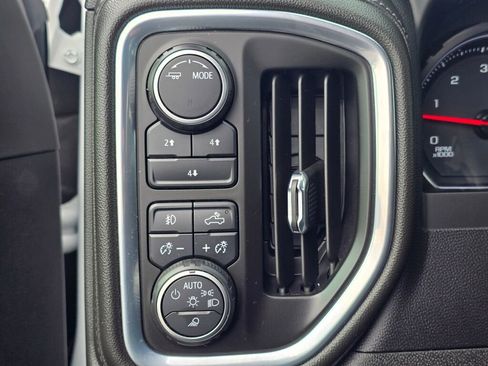 Used 2022 Chevrolet Silverado 2500 LT w/ Convenience Package image 23