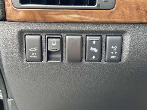Used 2015 Nissan Armada Platinum w/ 2nd Row Captain Seat Package AWD/4WD image 44