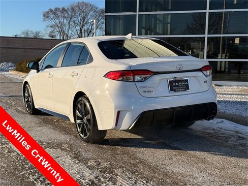 Used 2025 Toyota Corolla SE image 5