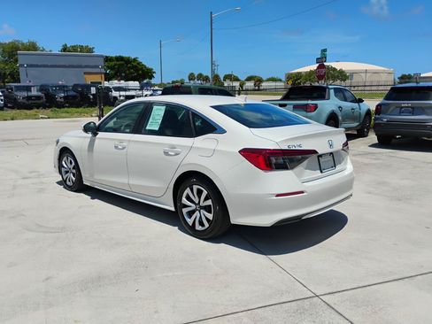 Used 2024 Honda Civic LX image 5