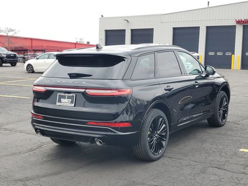 New 2026 Lincoln Corsair Reserve w/ Jet Appearance Package image 4