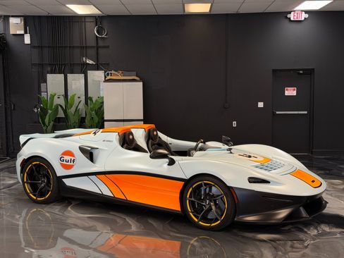 Used 2021 McLaren Elva RWD image 1